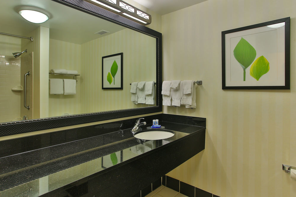 Fairfield Inn And Suites By Marriott San Antonio Northeast / Schertz / Rafb Eksteriør billede